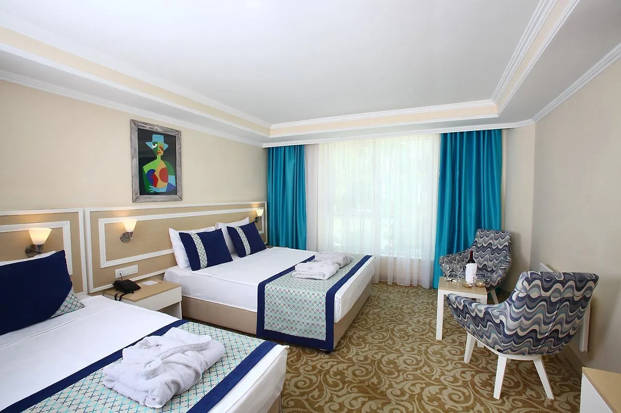 Royal Arena Resort & Spa Bodrum 5*,