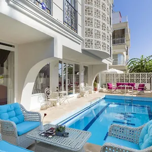 Hotell Wise & - Adults Only ***